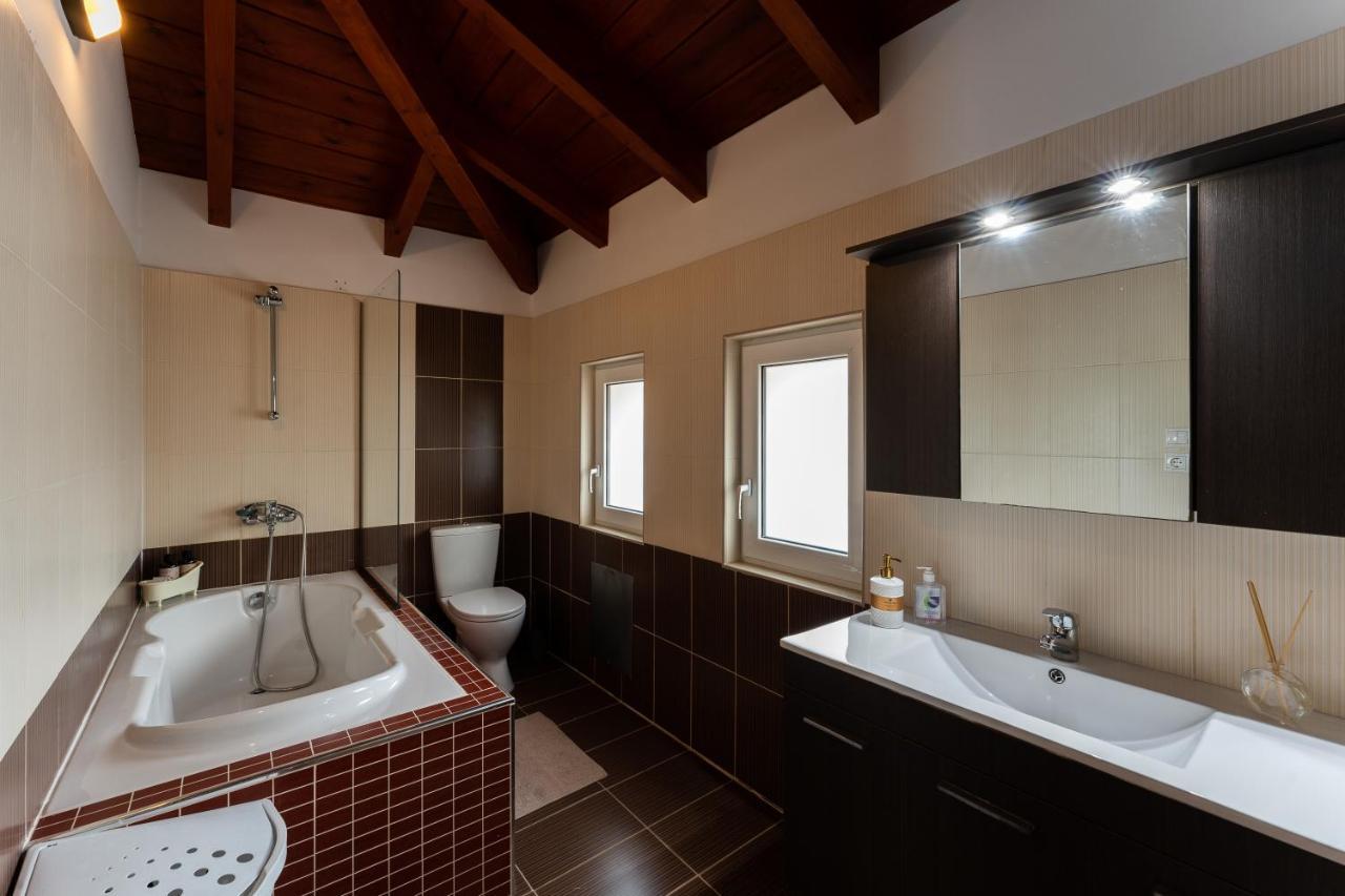 Villa Christalia Kolymbia Buitenkant foto